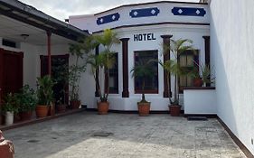 Hotel Malybu