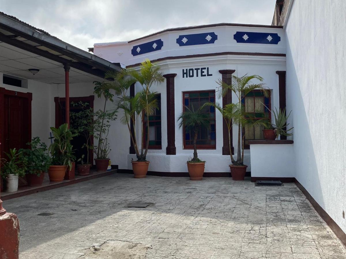 Hotel Malybu Guatemala City Exterior photo